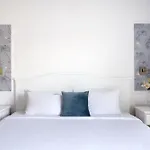 Alley Boutique And 4*