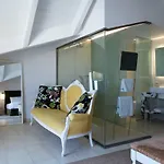 Alley Boutique And Hotell 4*