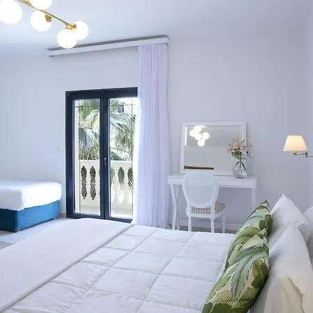 Alley Boutique And 4*