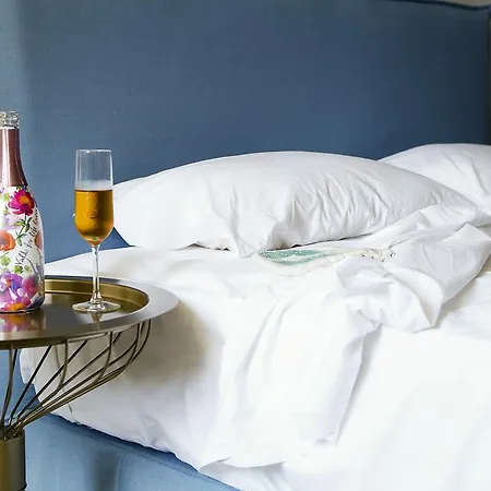 Hotel Alley Boutique And