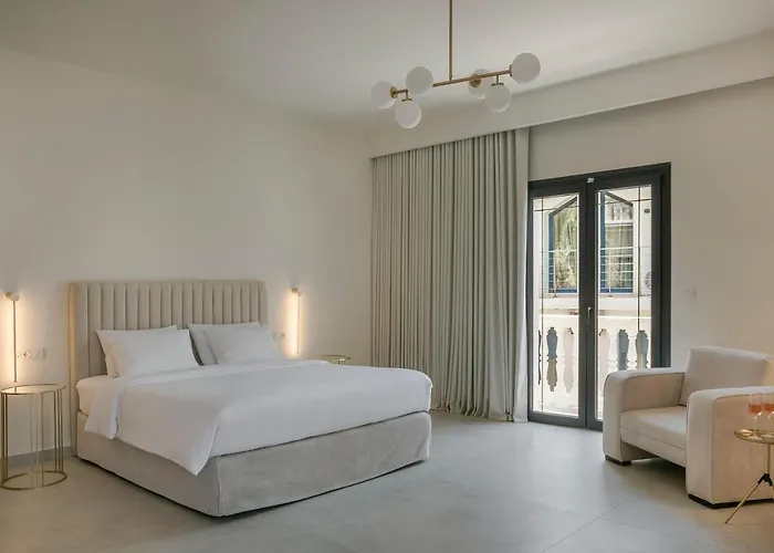 Alley Boutique And Argostoli (Kefalonia)