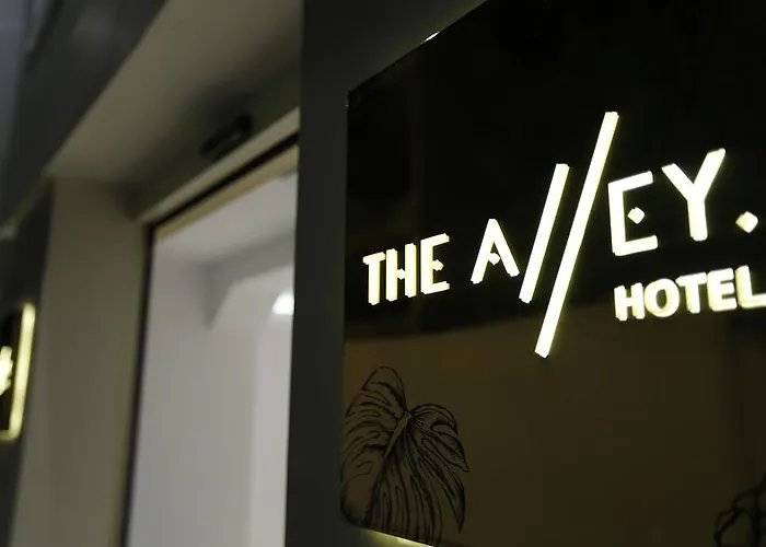 Alley Boutique And Hotel