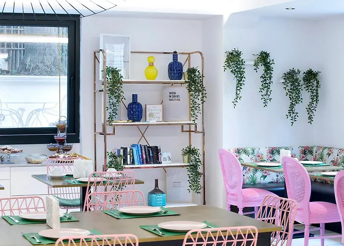 Hotel Alley Boutique And