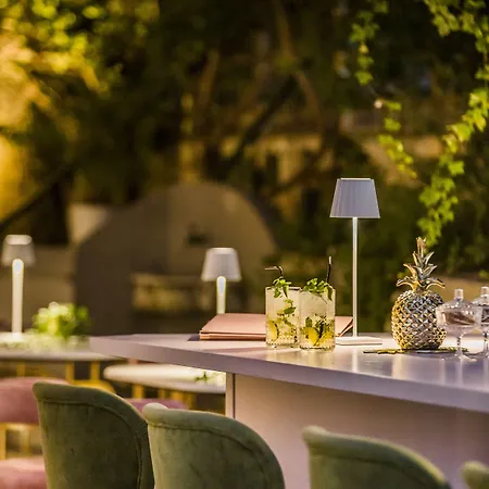 Alley Boutique And Argostoli (Kefalonia)